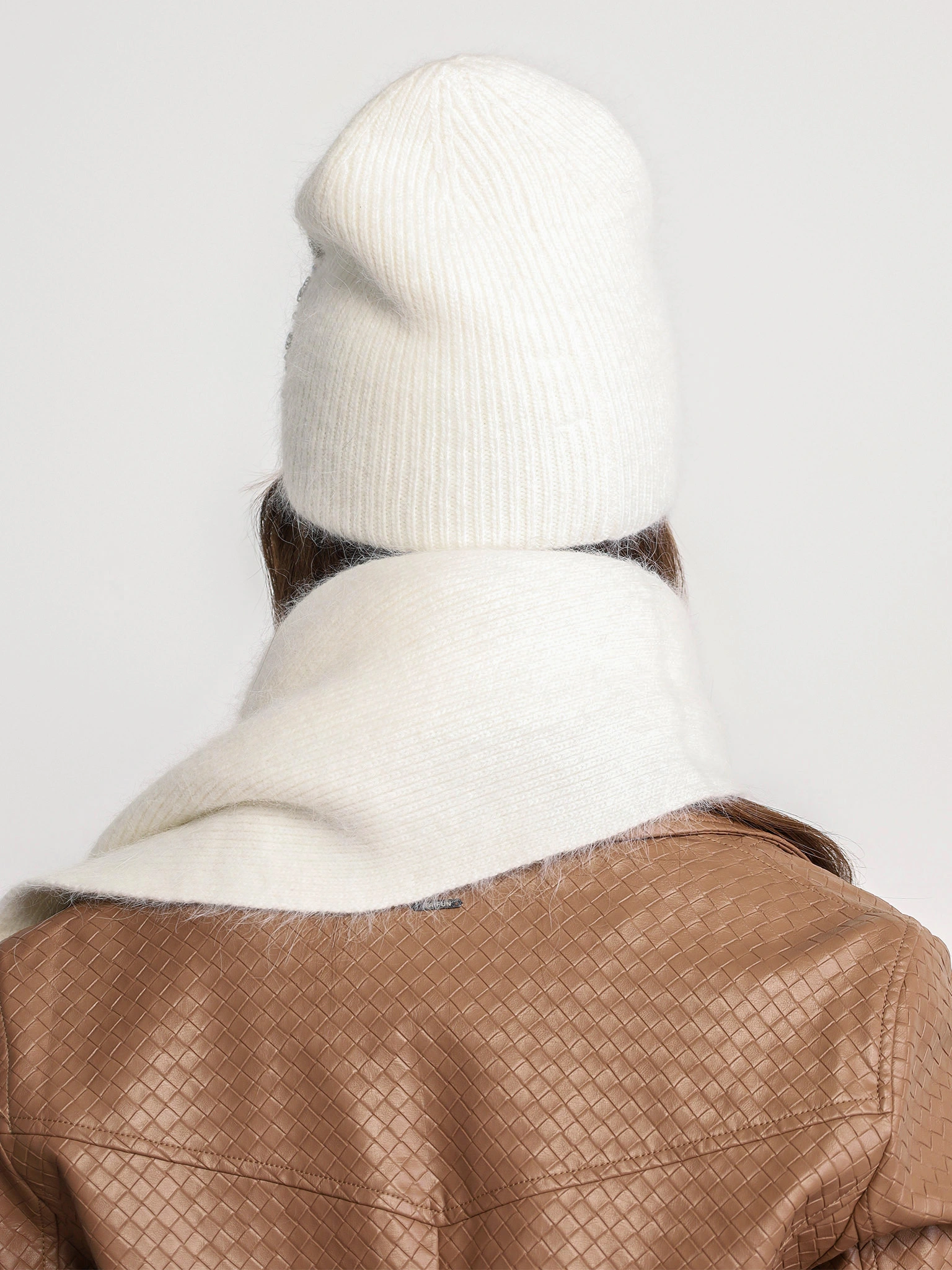 Шапка-бини двойная со стразами в ассортименте